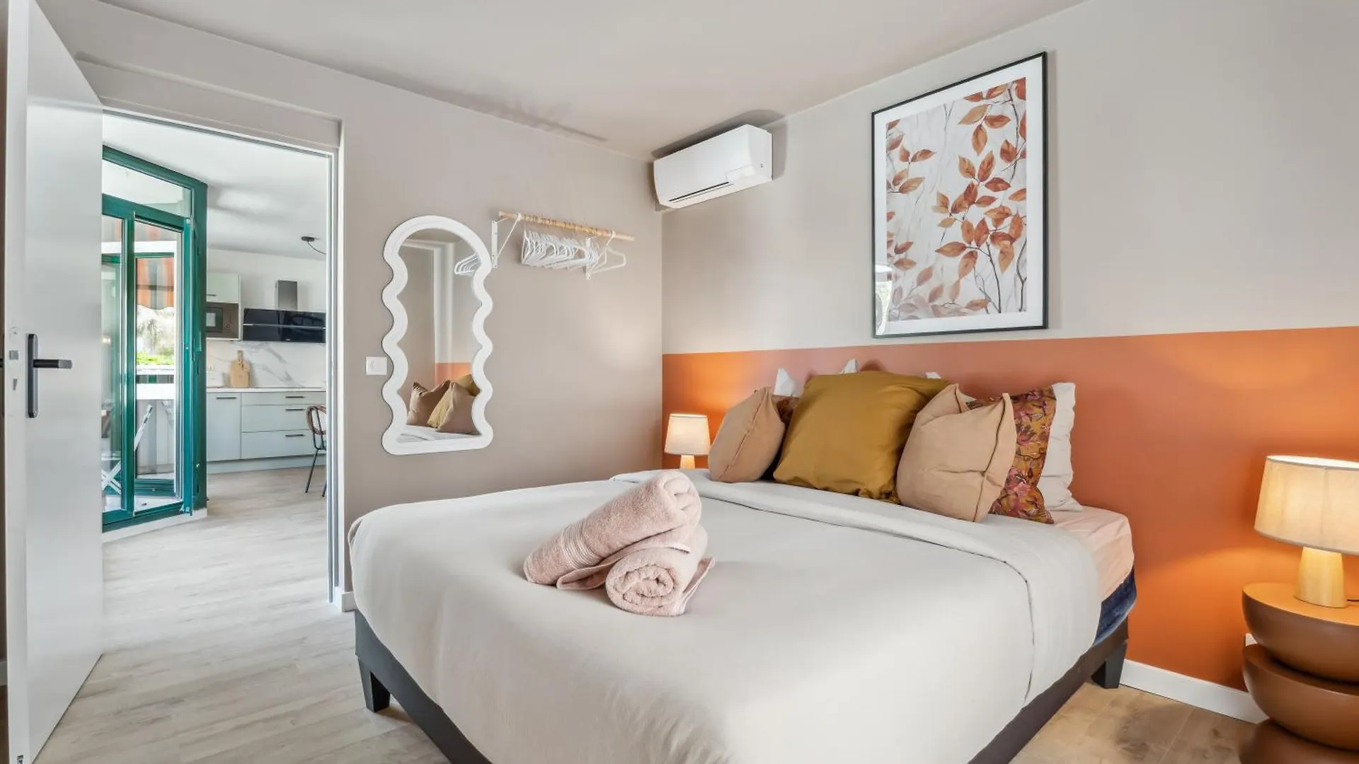 Nice Renting - Fleurs - Luxury Stay Terrace Quiet Private Parking 0*,  France